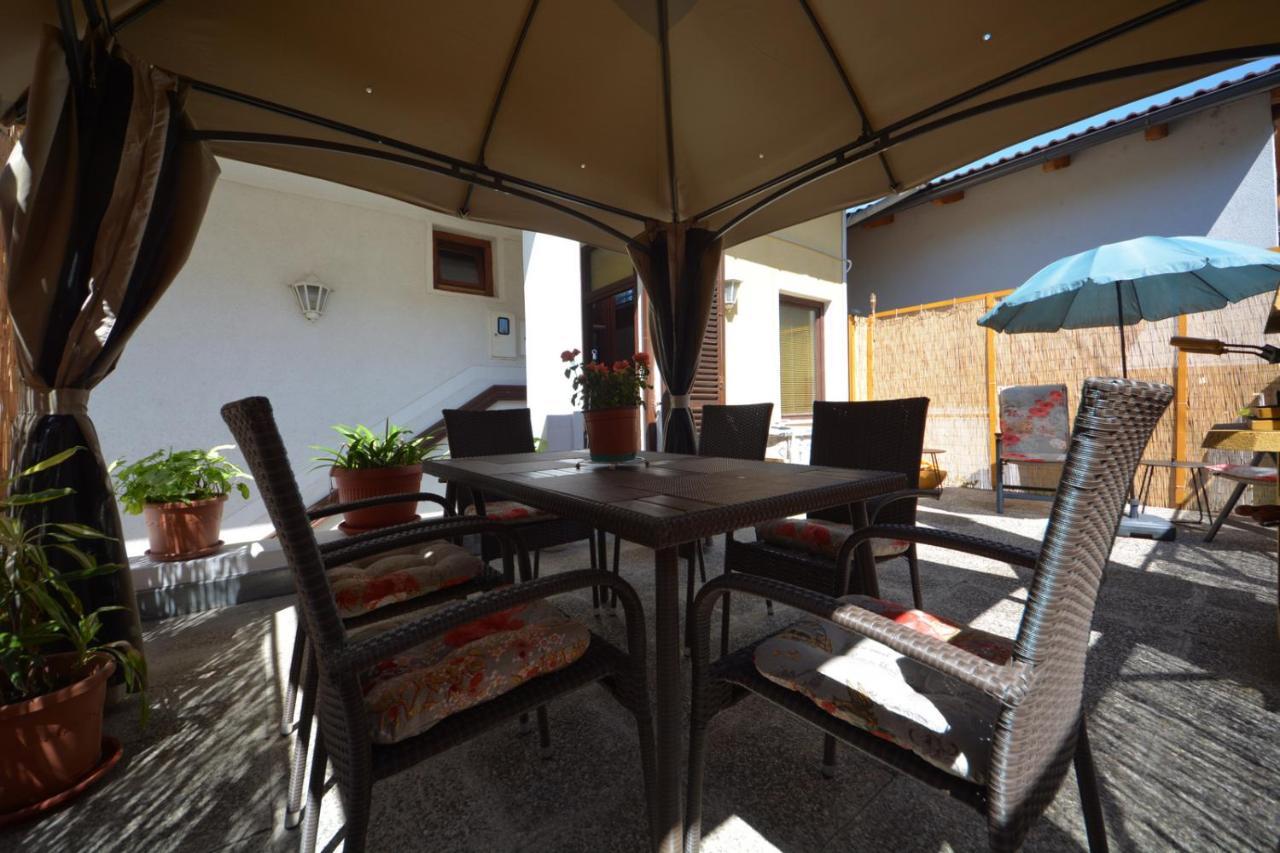 Nour El Donya Villa Bihac Exterior photo